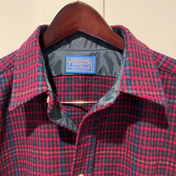 Vintage Pendleton 100% Wool Shirt, Maroon Plaid- Men’s Large - Picture 3 of 4
